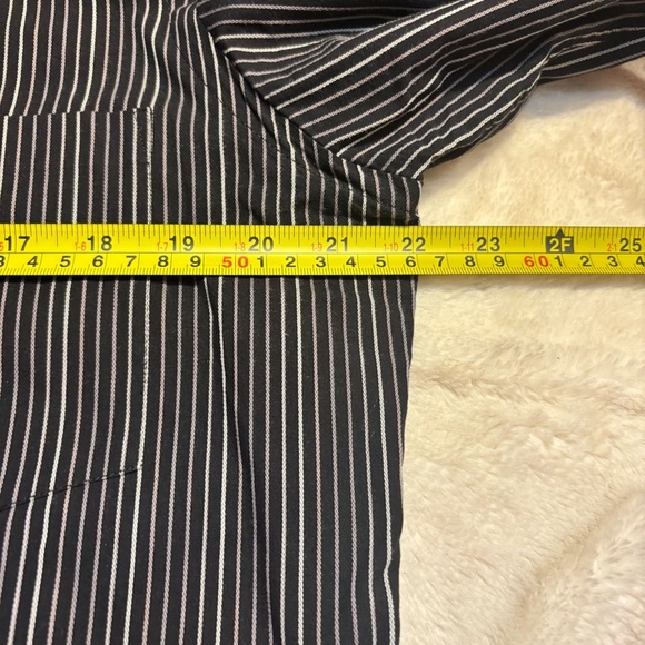 J. Ferrar Men's Shirt Medium 15-15 1/2 Black Silver Striped 100% Cotton Classy - Picture 9 of 12